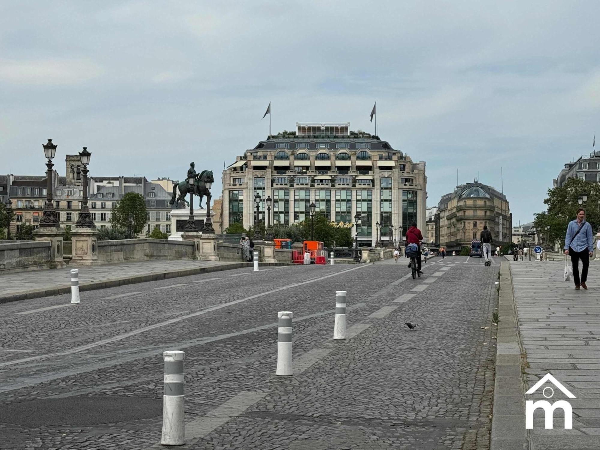 Saint Germain By Edelsam * Paris